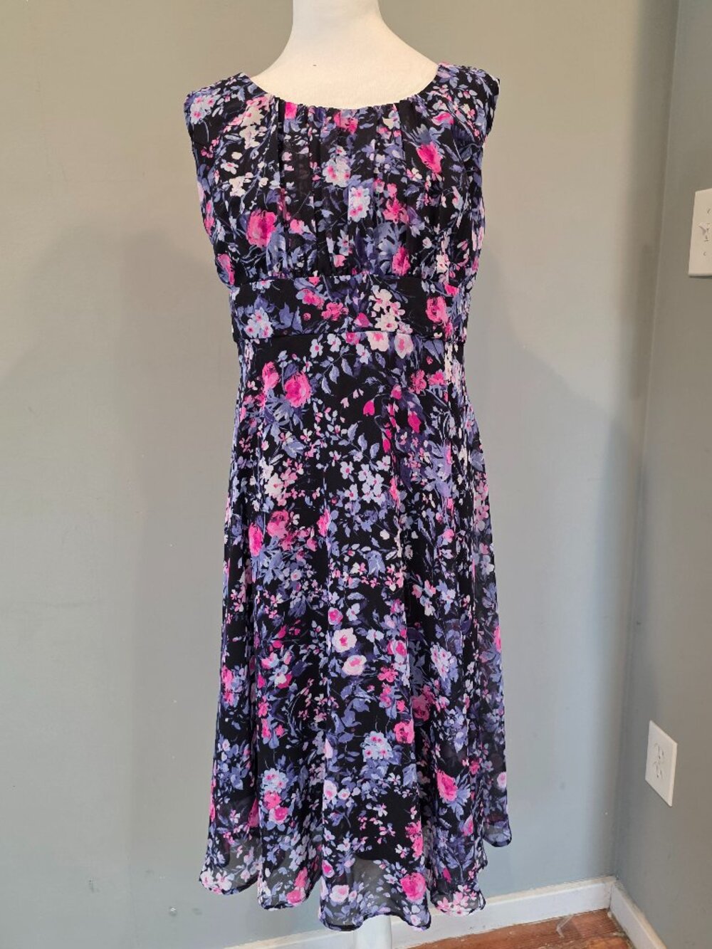 Connected Apparel Navy Floral Sleeveless Dress 20W Boho Feminine Flattering